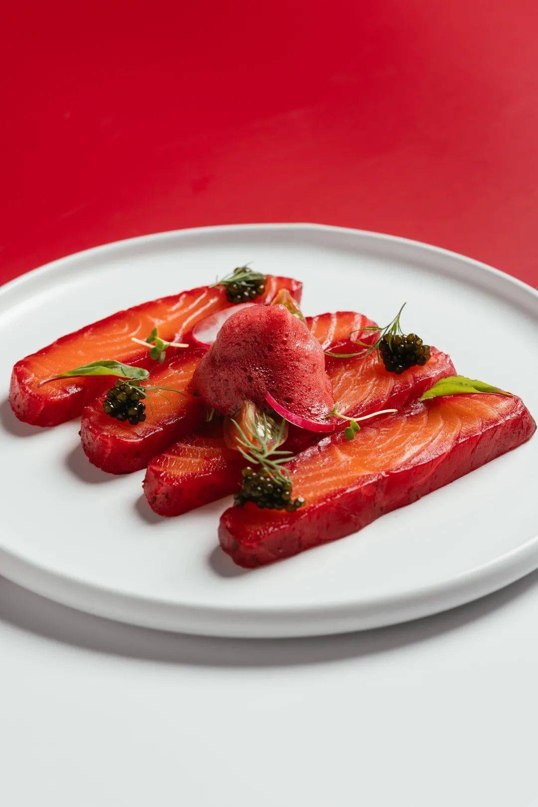 蟹肉,三文鱼籽,牛油果alaska king crab, salmon roe, avocado鹅肝