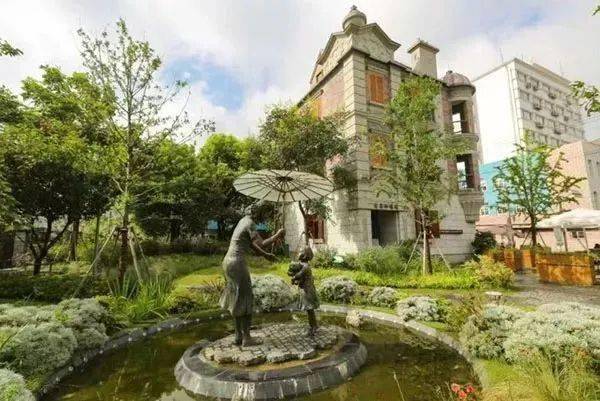 舟山路建筑群,摩西会堂,长阳路50弄,罗伊屋顶花园餐厅,霍山公园,上海