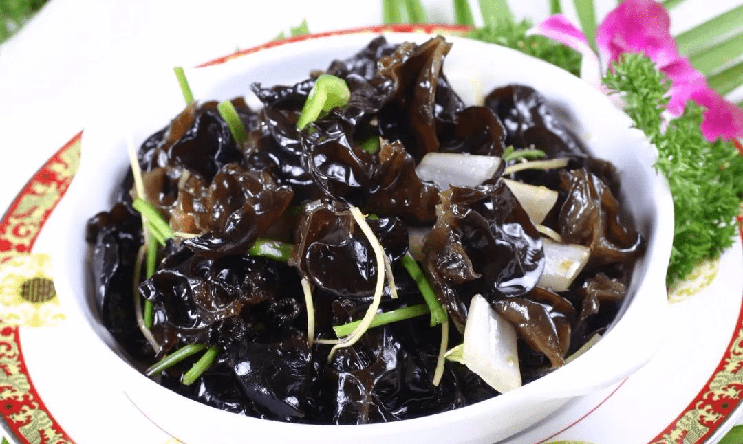 在家怎么做凉拌木耳 8d8aa7615a0f4c54a09d421c17a4fe5e.png