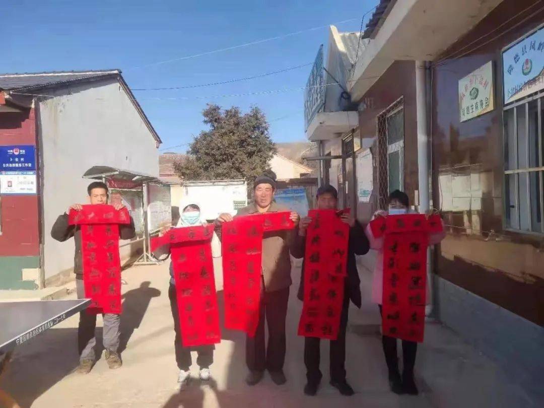 沙凤村人口_秦许乡扎那村人口(2)