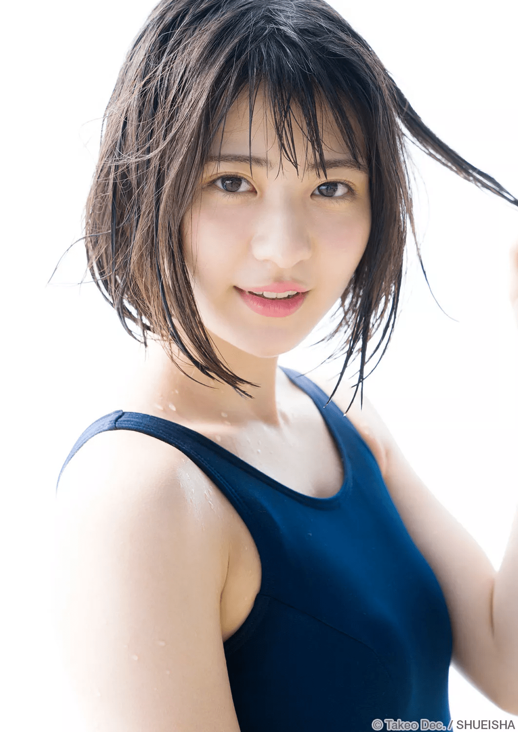 山田南实疗愈系短发美少女