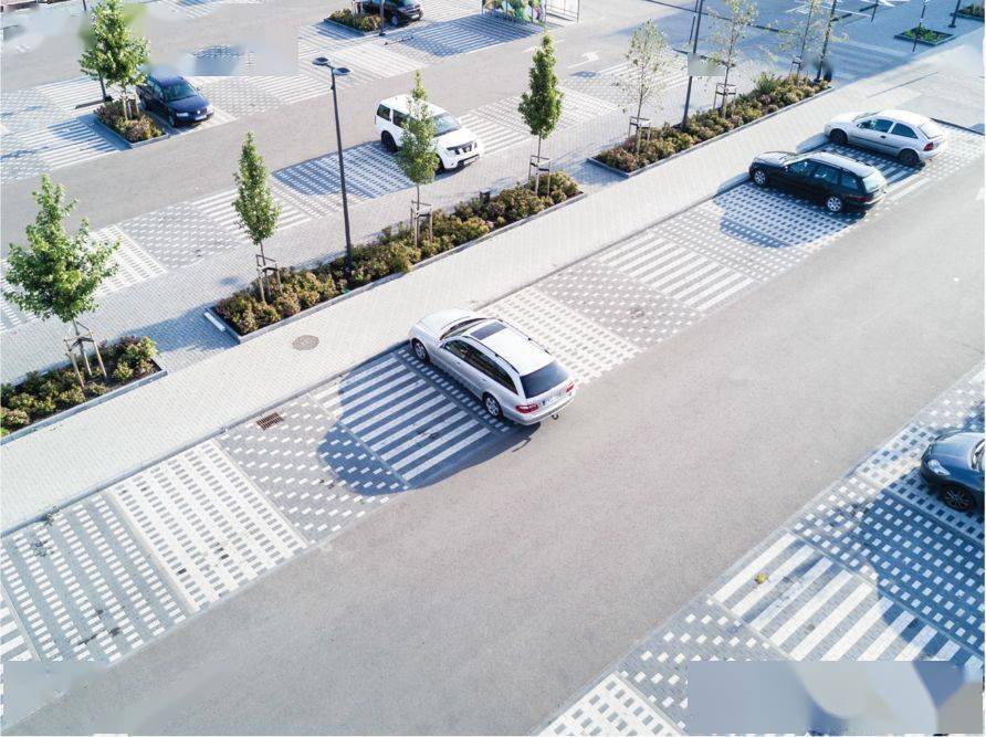 停车与人文的融合,20个高颜值停车场设计_新景观