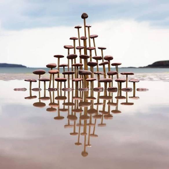 用石头堆出深渊感地景石头艺术家作品欣赏