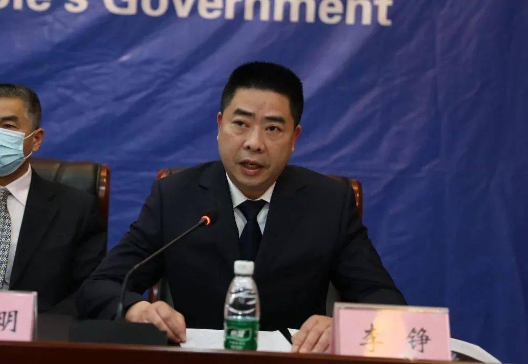 重庆日报这些重要信息不容错过等多家媒体记者现场提问县政府公众信息