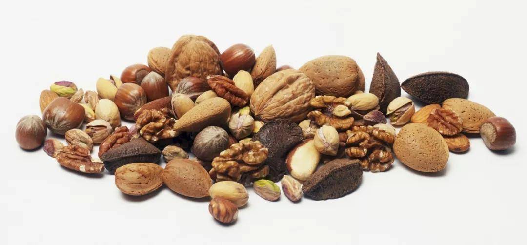 坚果怎么给小孩吃 bff8e826e25b41ccb814e93f17f32801.jpeg