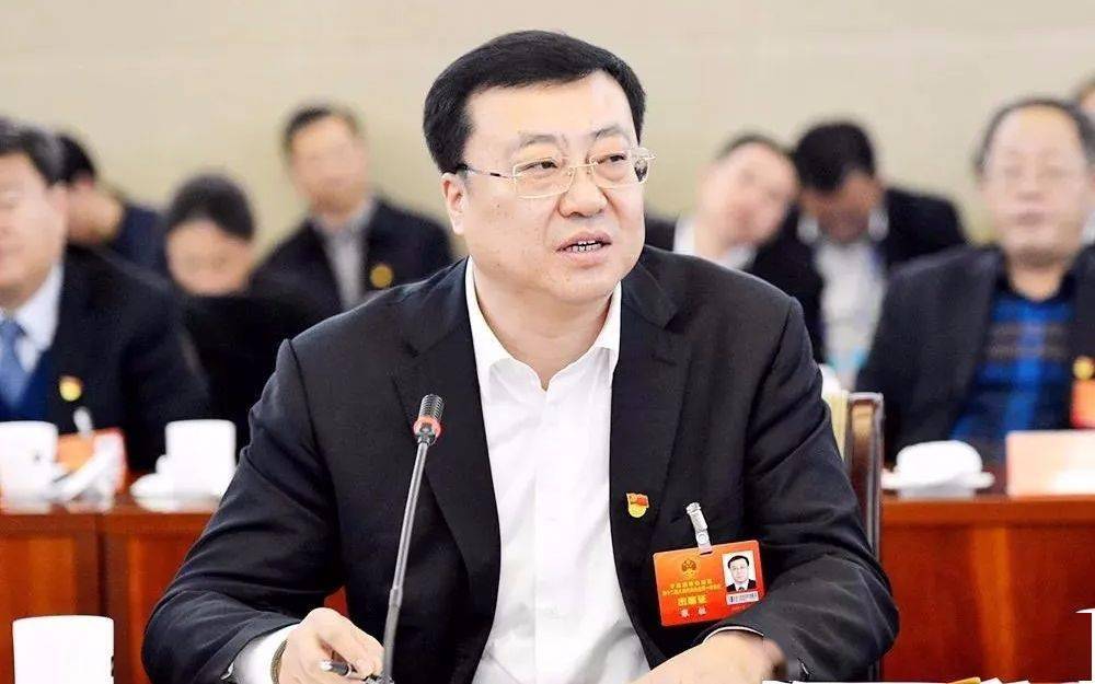 张柱同志任银川市委委员,常委,书记,不再担任固原市委书记,常委,委员