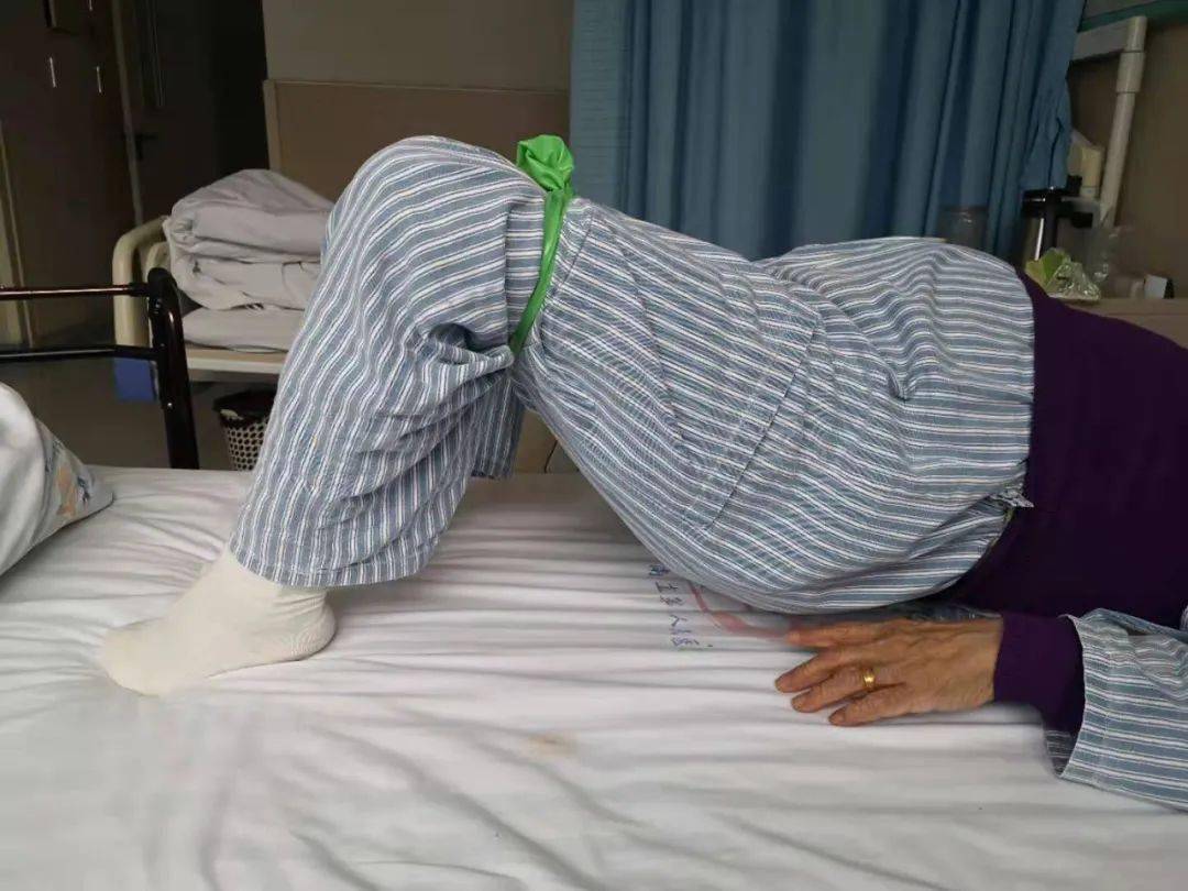 微记录运动康复助力患者髋关节置换术后快速康复