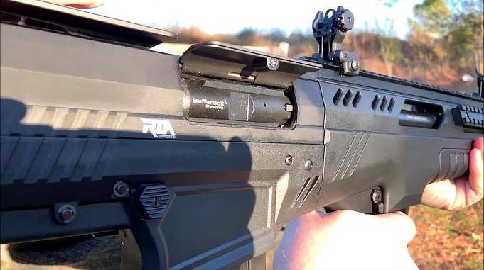 vrbp100无托结构霰弹枪采用12号口径霰弹靶场射击测试