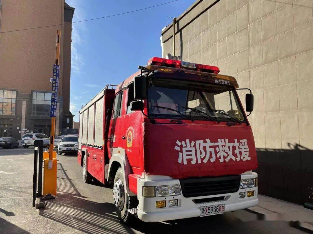 赞巴彦淖尔这个地方消防救援车辆全部录入小区门禁识别系统