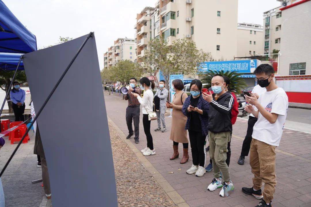 南朗镇开展全员新冠病毒核酸筛查演练_检测