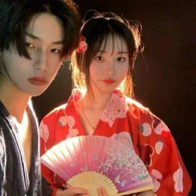 情侣头像 | 新年超幸福的真人情头