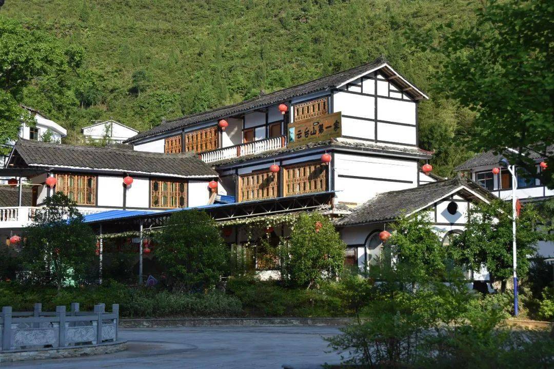 建设新施秉】施秉县乡镇书记谈"十四五"发展访谈节目——城关镇党委副