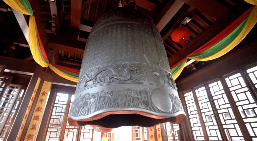 每当我们叩响洪钟,这雄浑深远的钟声都能够令人们从沮丧,消沉,冷漠中