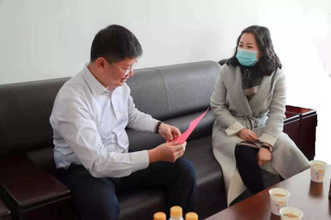 市委组织部慰问中组部派驻博士团挂职干部