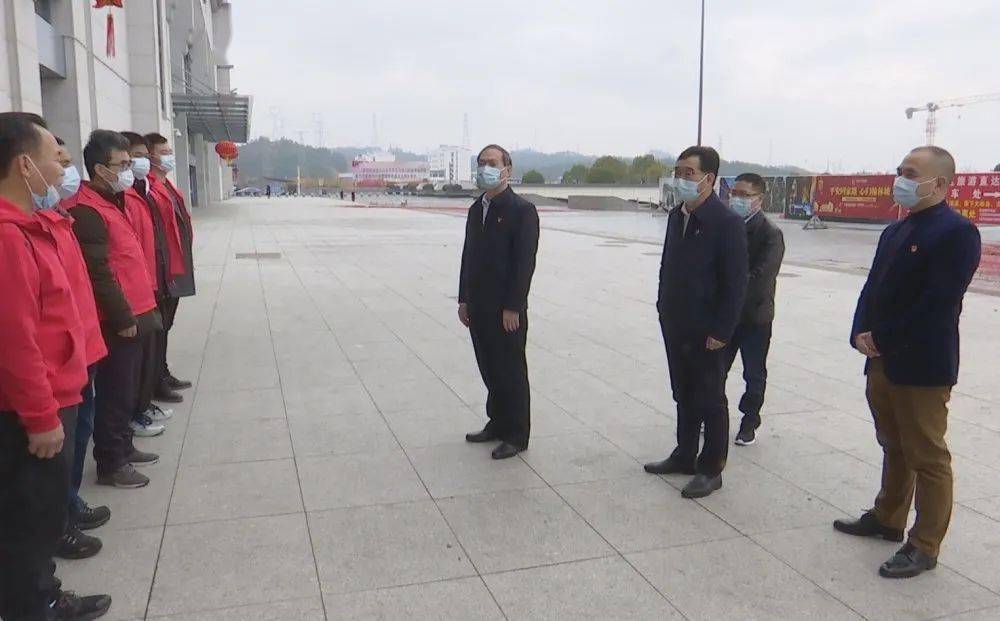 新春走基层 | 泰宁县领导走访慰问坚守岗位的一线干部职工_张春华