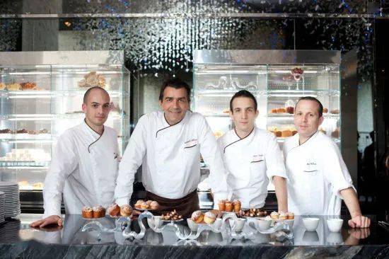 法国大厨入驻b站,变身中餐老顽童!他竟然还会东北话?_卢克