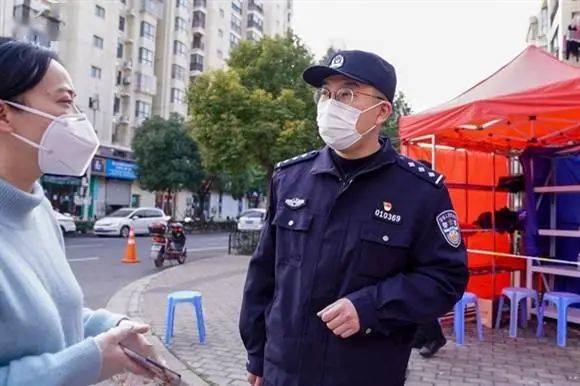 战疫人口支队_战疫图片(3)