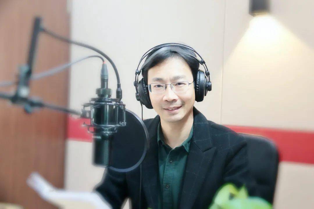 美声图书馆北京的春节朗读者杨波