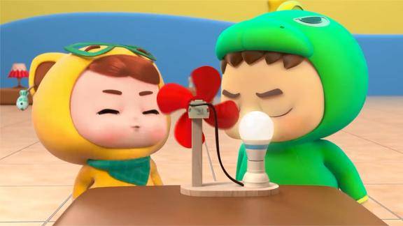 百变校巴大家开始参观小朋友吹动风扇灯泡真的亮起来了