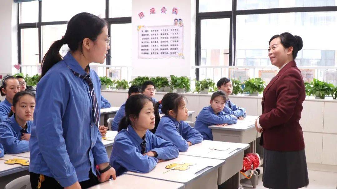 创新从日常着手——记"武汉市功勋班主任",华师附属千禧城小学教师