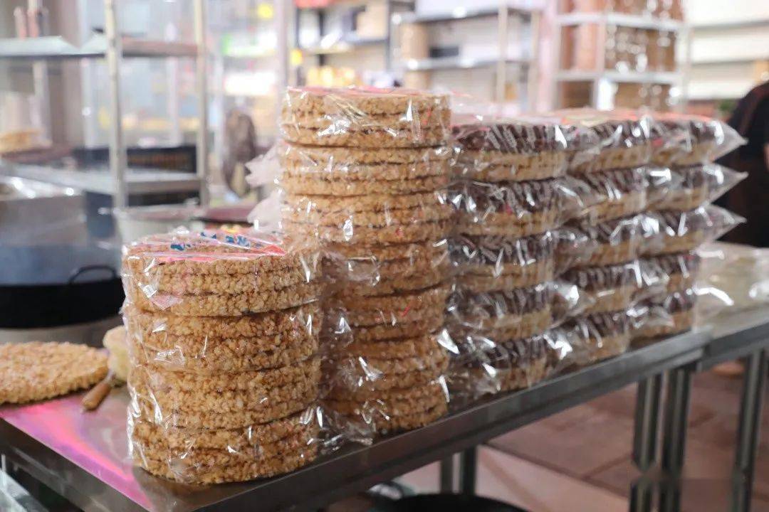 傣族米花以其独特的风味特点陪伴了一代代元江人的成长绝对担得起元江