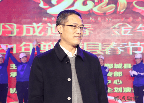 作曲李荣华:毕业于河南大学音乐学院,中国教育学会会员,河南省音乐家