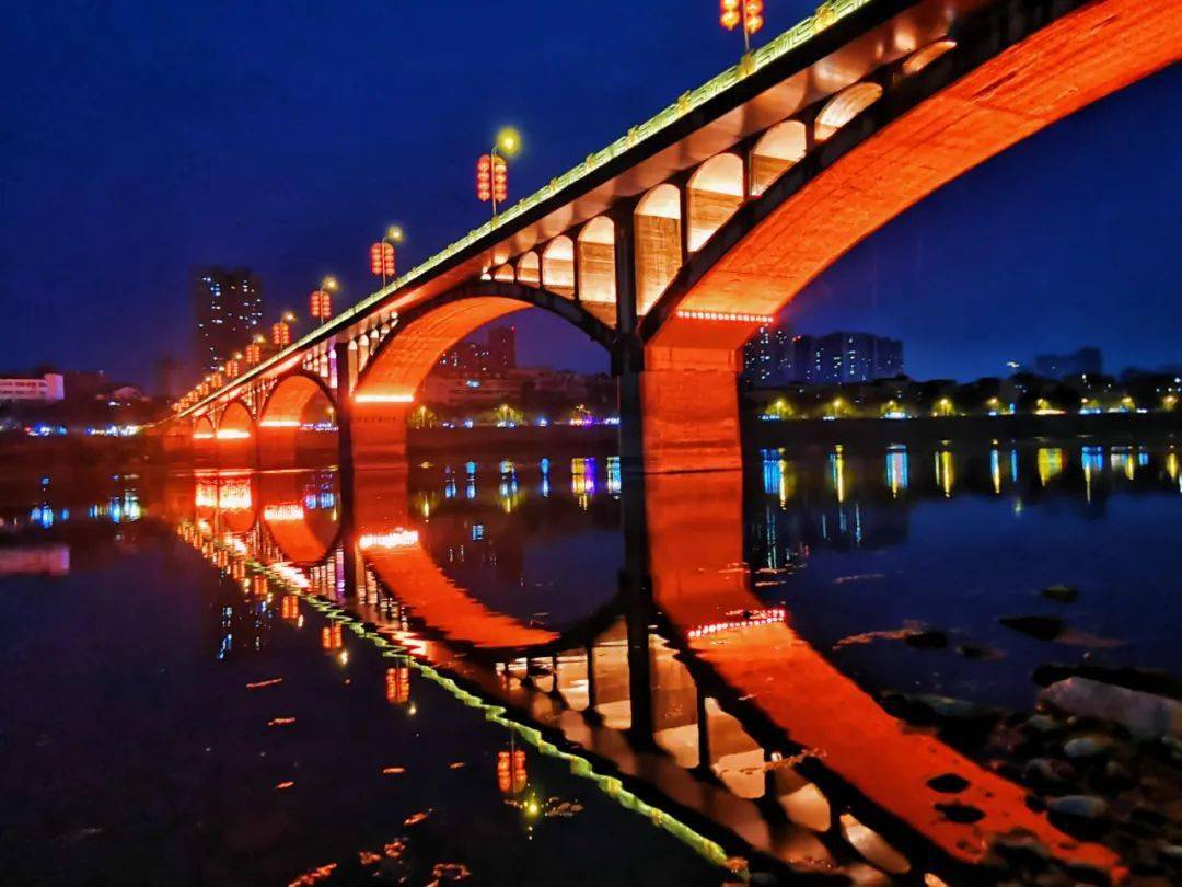 乐山,红就对了!