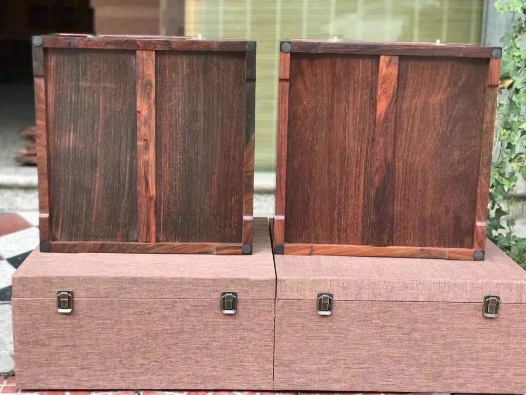 王世襄款大红酸枝都承盘全独板