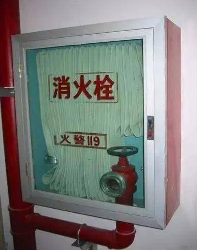 当真"雨水"遇上假"雨水"_消防栓