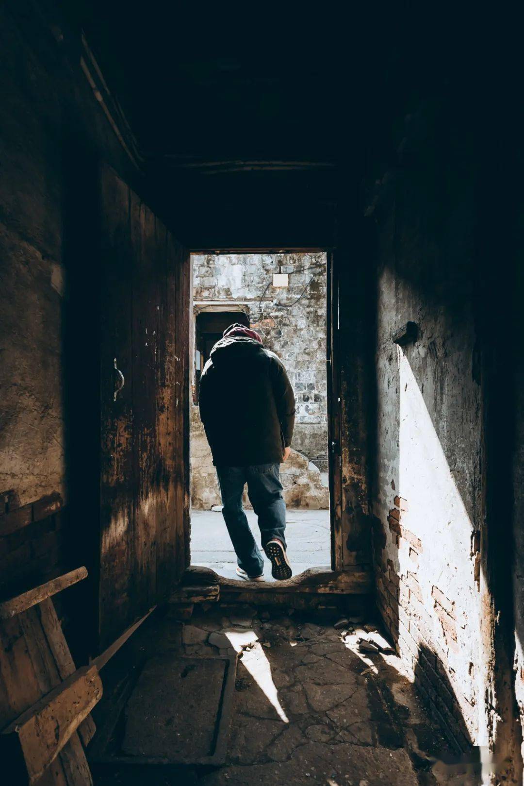 表现门西居民生活场景本专辑从光影切入全方位记录门西地区影像工作坊