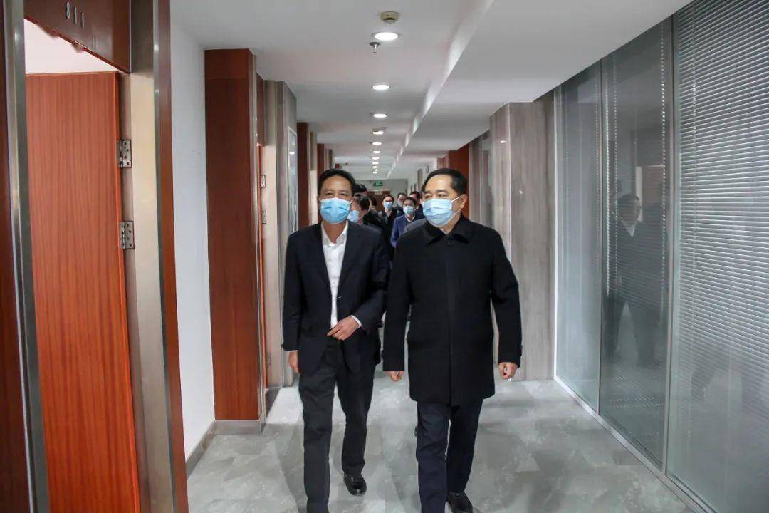 市委秘书长钱仲良,市委副秘书长,办公室主任闵旭锋,市委副秘书长沈