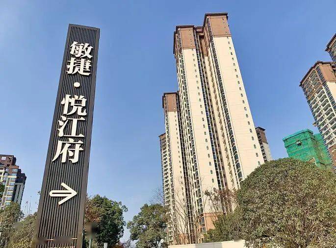 实拍江油这个楼盘太火爆春节期间不打烊