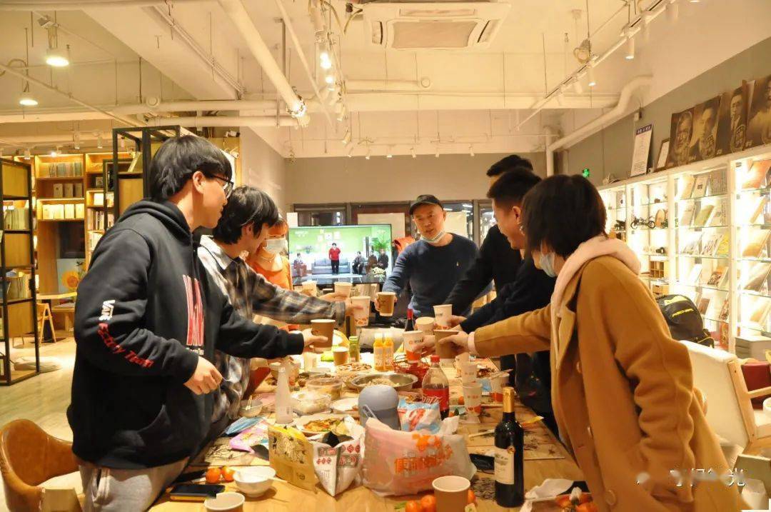 北京本地人口有多少人_姓云全国人口有多少