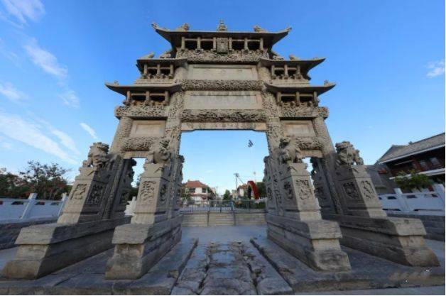 浮龙湖景区】单县牌坊古城景区为国家aaa级旅游景区,主要景点有百狮坊