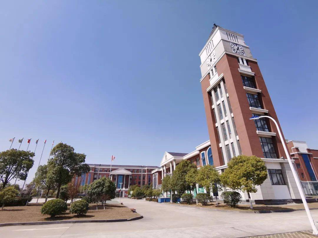 【学位告急】镇江枫叶国际学校还剩多少学位——您知道吗?