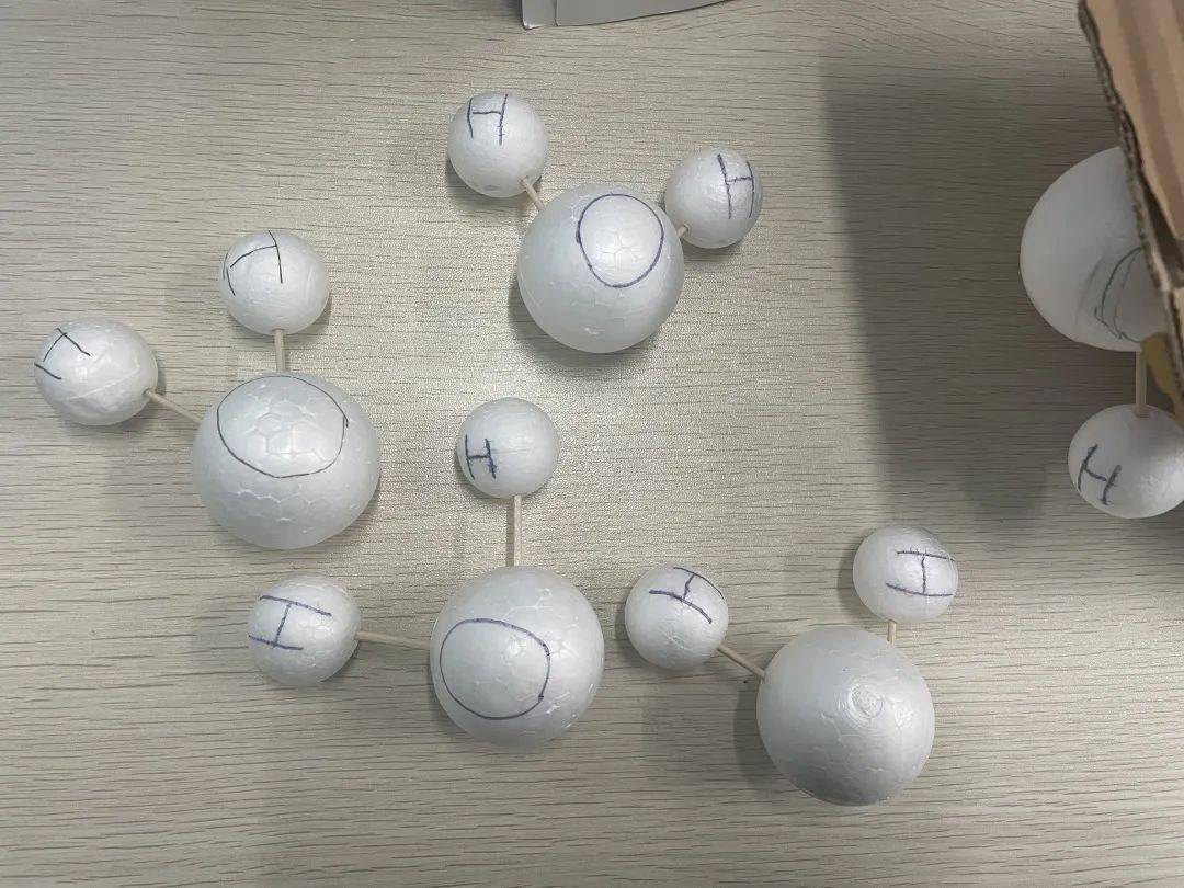 水分子模型1part本asd计划主要让孩子们先了解水分子的结构以及相关