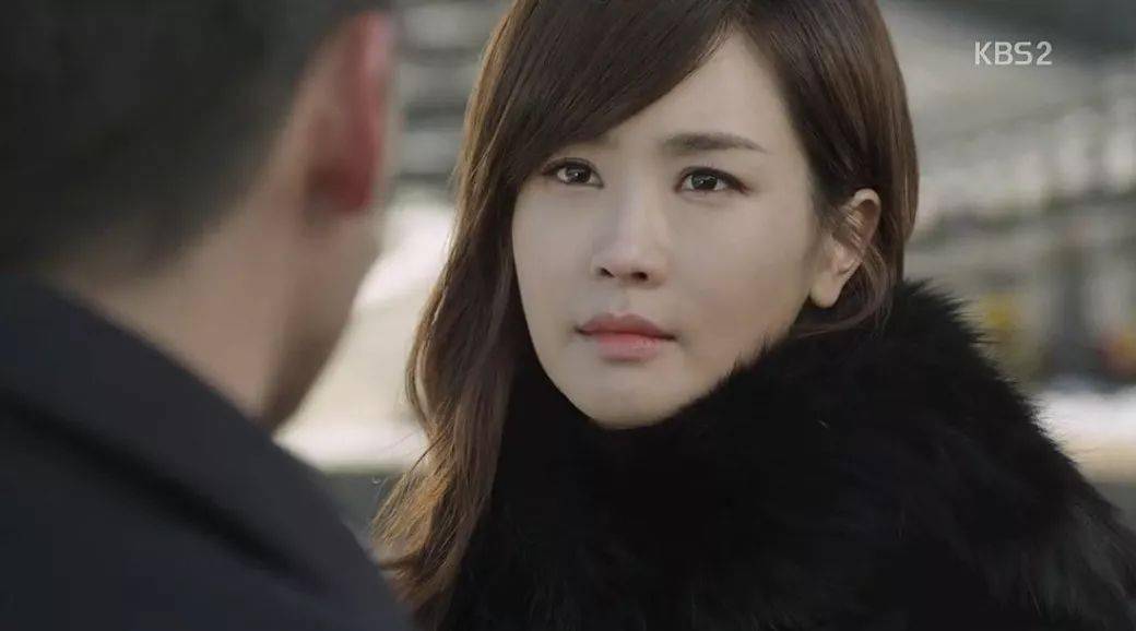 时隔15年,终于等到她穿上了白色婚纱._李多海