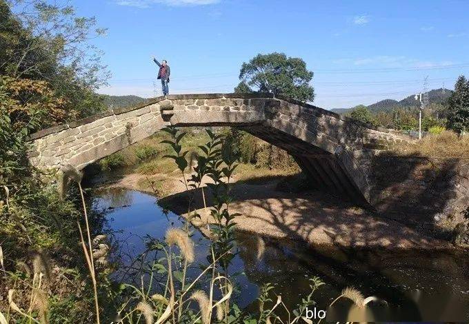 义乌赤岸古月桥图片