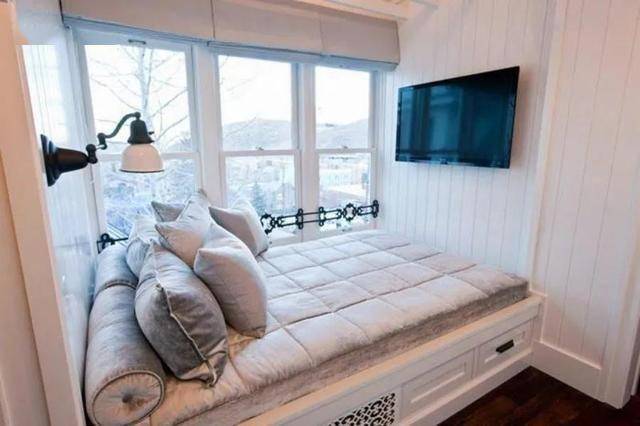 飘窗的标准尺寸是多少 7b7b5393b11b42a3b08961c5027f5709.jpeg