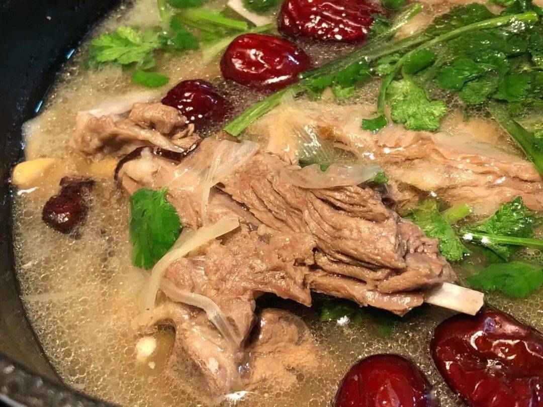 正月十一海参蒸蛋清炖小羊排