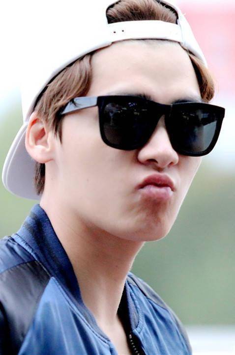 李易峰"委屈巴巴"表情集合 噘嘴噘的能挂酱油瓶_峰峰