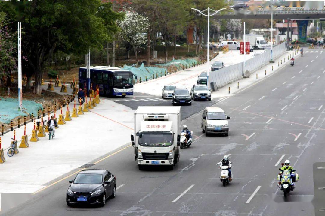 杏坛路口广州方向封闭