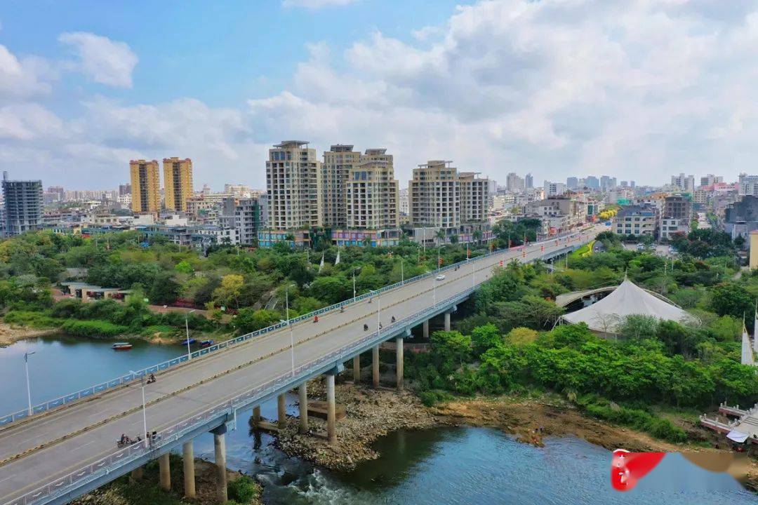 图说琼海从高空俯瞰嘉积大桥