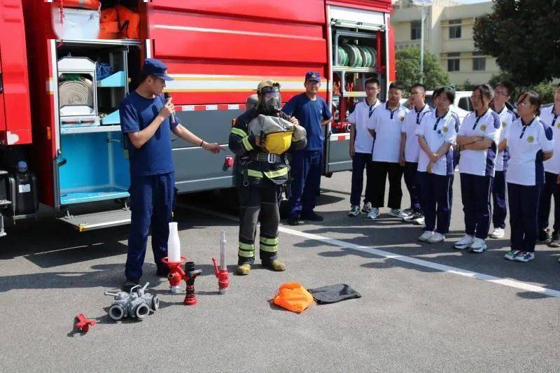 【生涯探索】即墨五中:点亮心灯,铺就道路