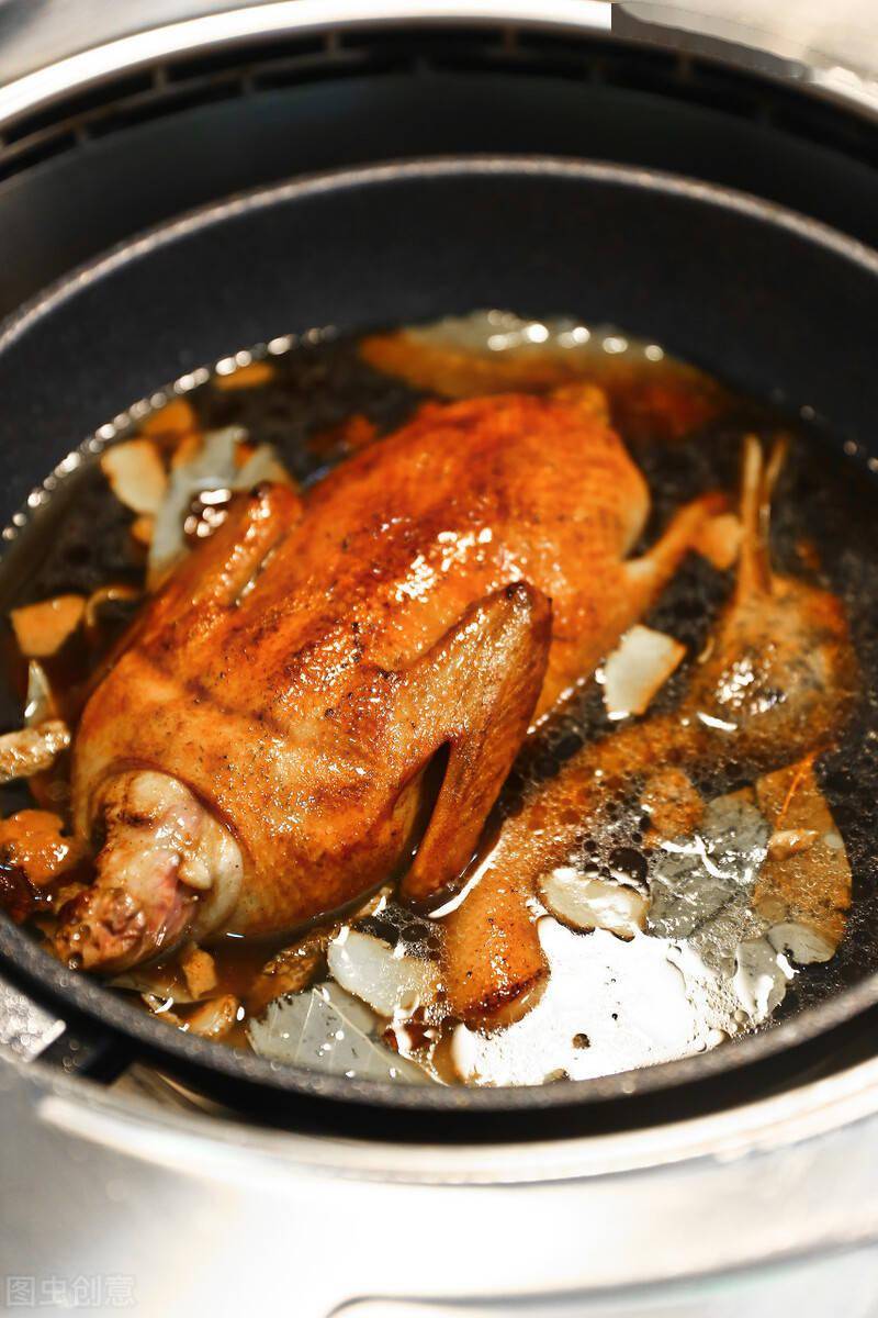 话梅陈皮鸭酸甜香味绝对开胃超级赞的话梅陈皮鸭