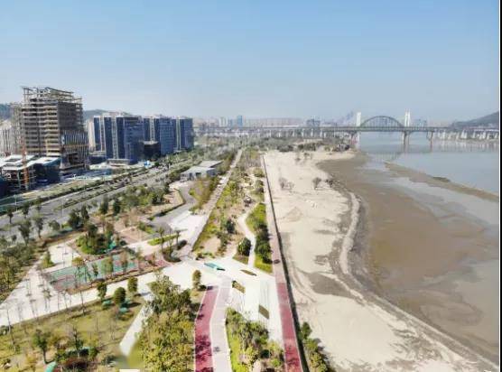 总面积超3万平方米！南江滨生态公园人造沙滩上半年建成！