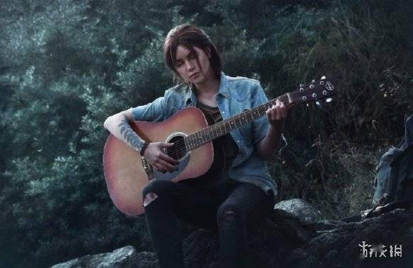 shenk带来的《美国末日2》艾莉cos作品.