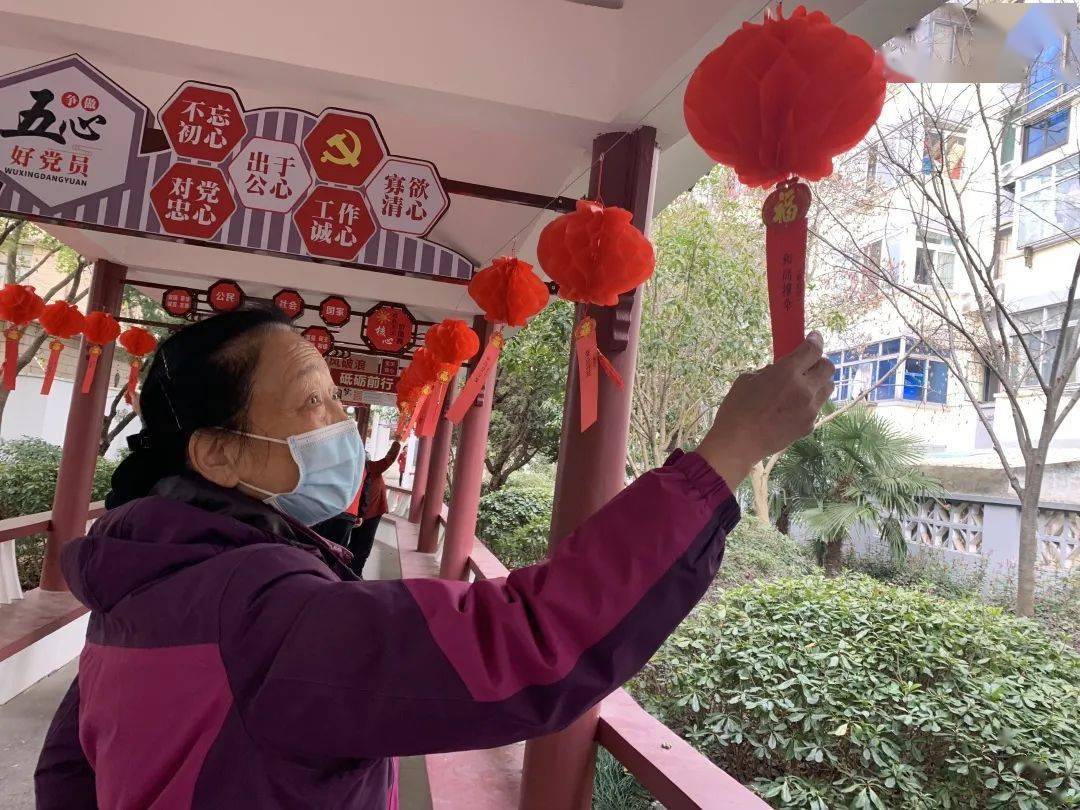 天红灯笼猜成语_大红灯笼图片(2)