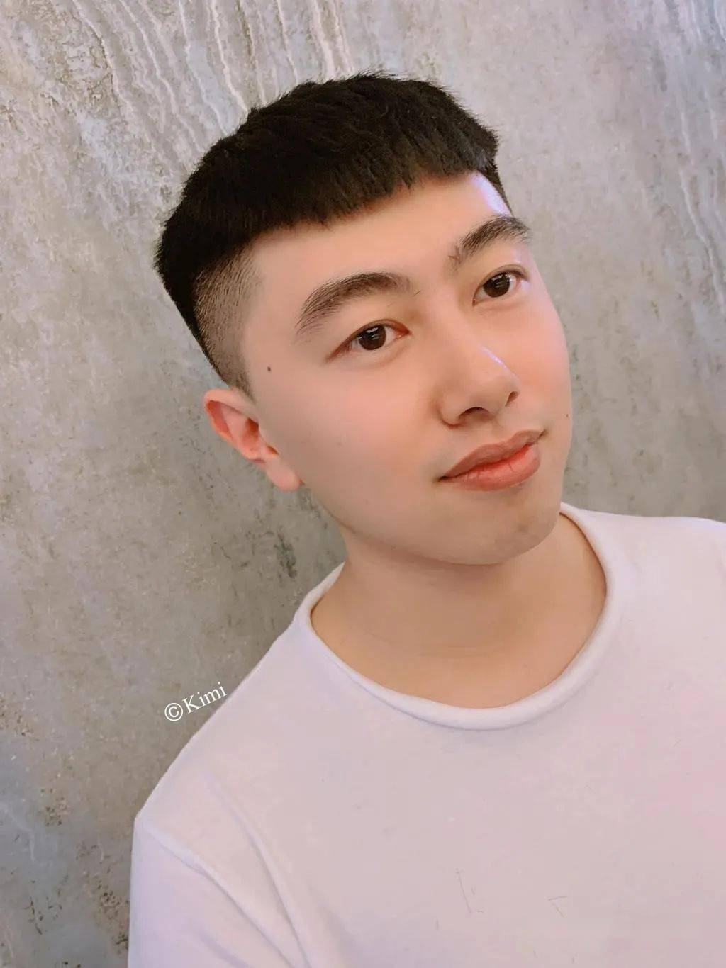 2021男生短头发的发型图片