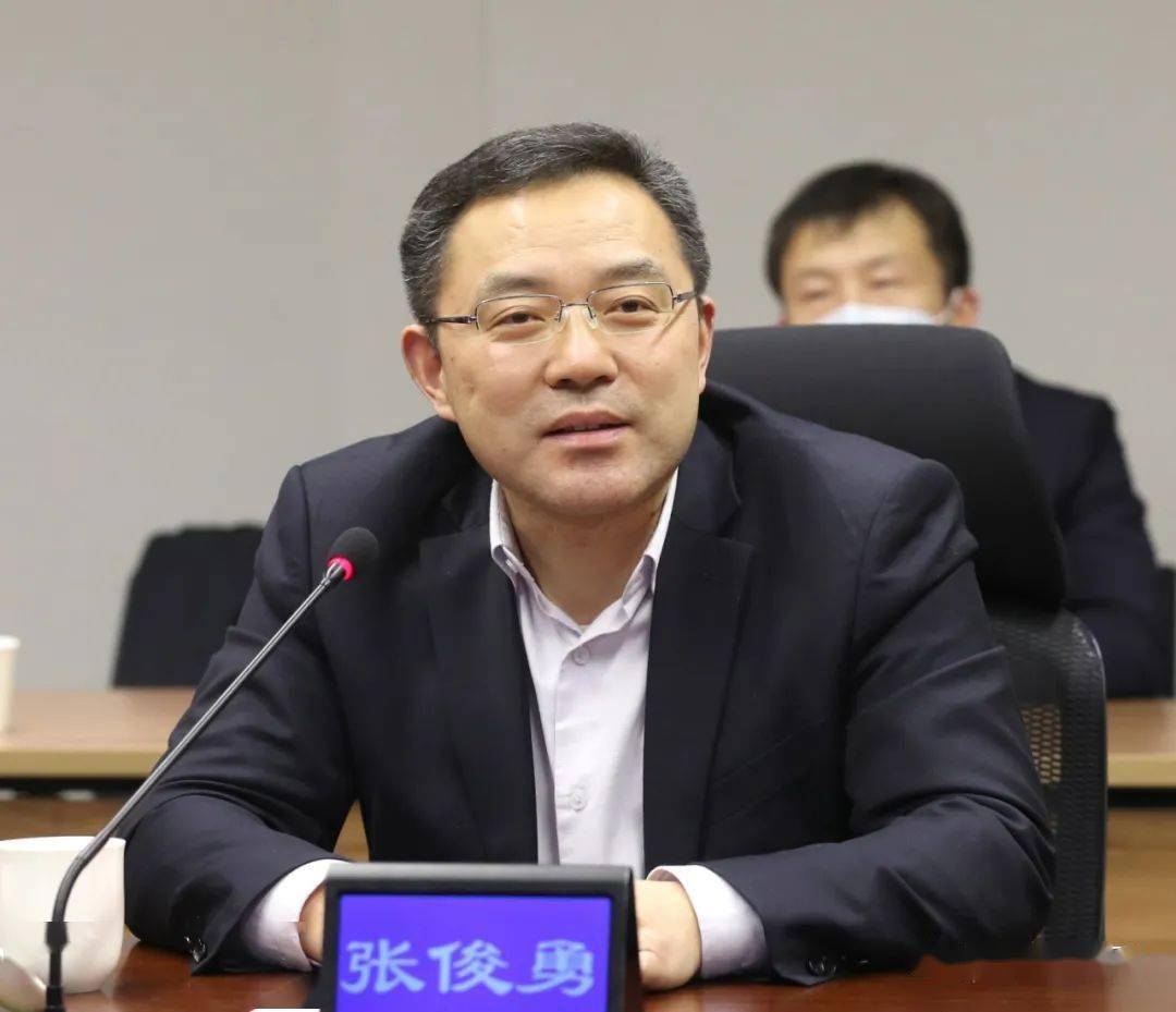 江汉区区委书记张俊勇张俊勇对松下电器来江汉区投资发展表示欢迎